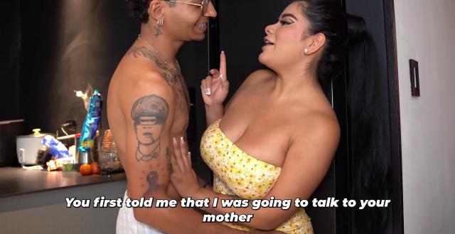 Горничная ублажает сына босса минетом за прибавку к зарплате