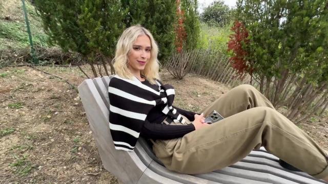 Познакомился с русской девушкой на публике и предложил ей заняться сексом у меня дома